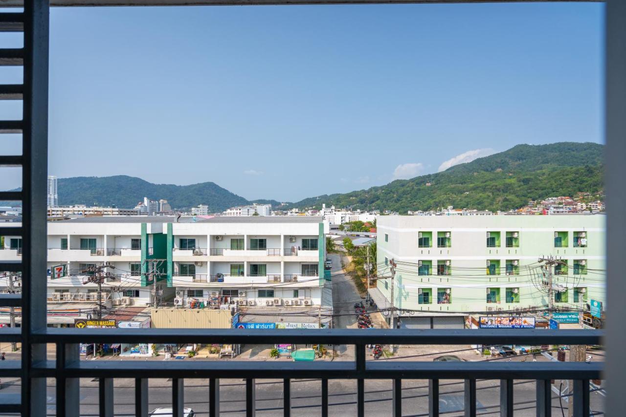 Отель Santi White House Patong Экстерьер фото