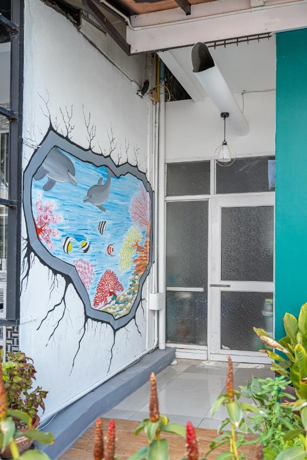 Отель Santi White House Patong Экстерьер фото